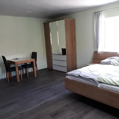 Schoppenstube Apartment *
